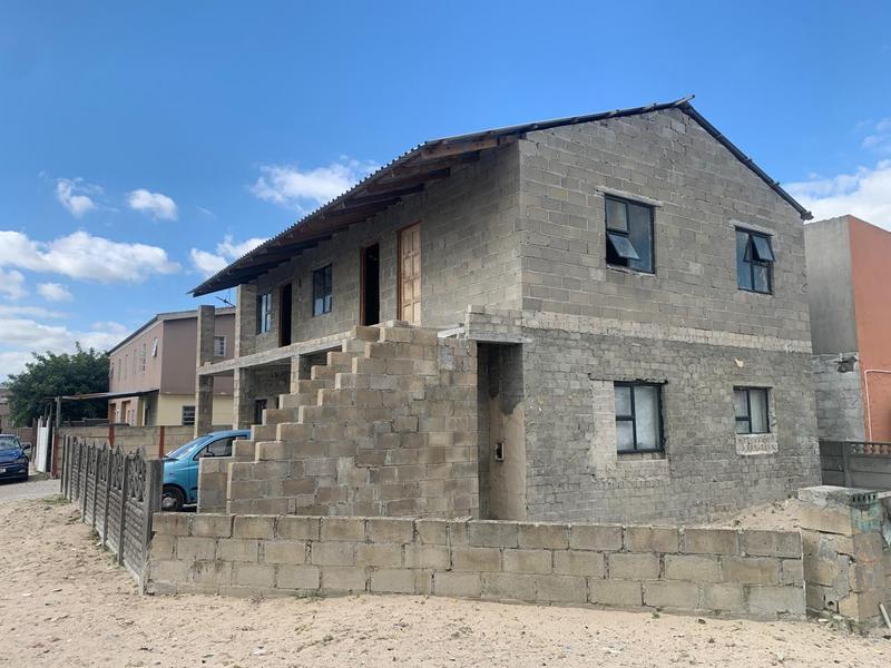6 Bedroom Property for Sale in Electric City Western Cape